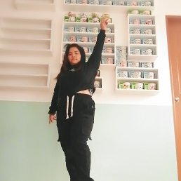 ���� Sarahfi, ������, 28 ��� - ��������� 17 ������� 2025