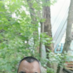 Redvan, 53, 