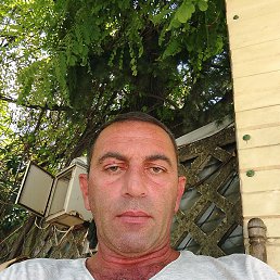 Artur, 48 , 