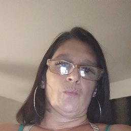 Catherine, 48, 