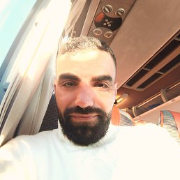 Adel, 36, 