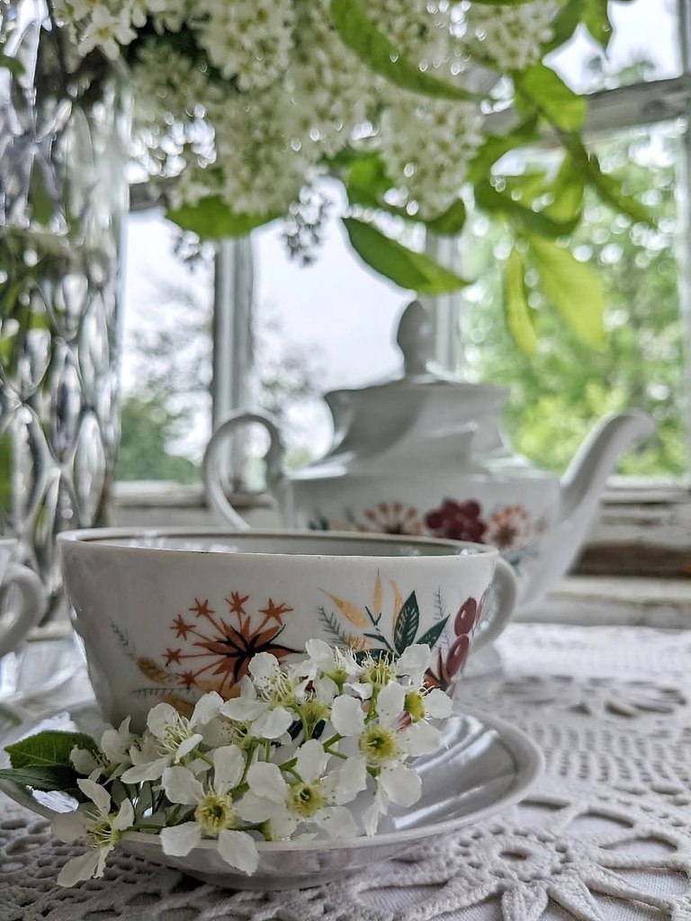 Варенье из цветов.Когда-то я и представить себе не могла, что можно так колдовать.Не знала, что из ...