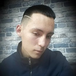 Nikolai, 22, 