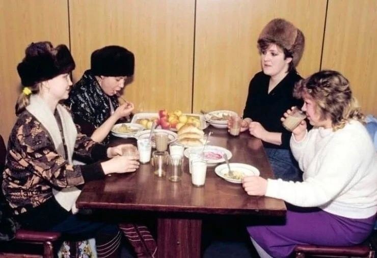 Фотосессия жены. Красивые русские женщины за 40. Красивые взрослые блондинки. Девушка 35 лет. Незамужние девушки.