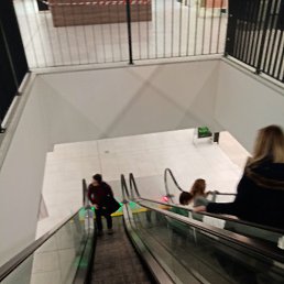 Miki, ����, 25 ���