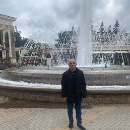 Sanasap Avetov, 45, 