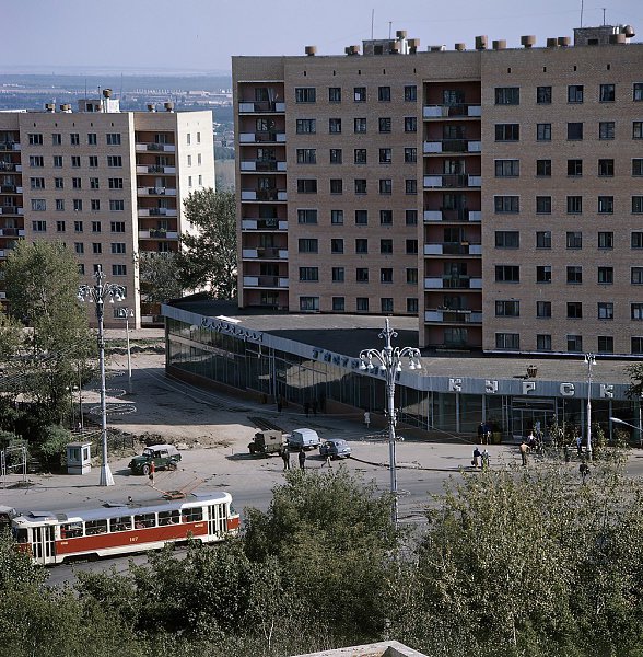 Курск. Гастроном "Курск" на улице Ленина. 1970 год. Автор фото: Игорь Виноградов
