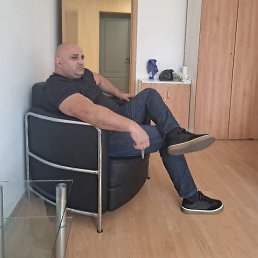 Saro, ������, 42 ����