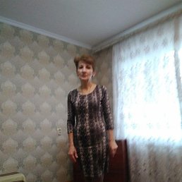 Anna, 61, 