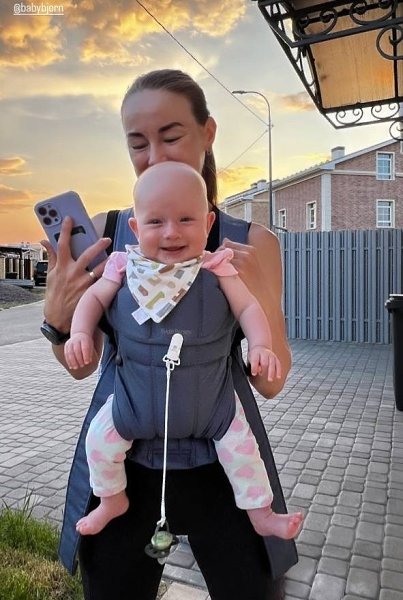 Лариса Куклина показала фото с ребенком. соцсети биатлонистки