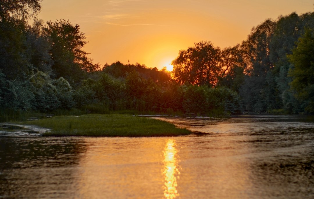   ,    . - 25  2025  23:02