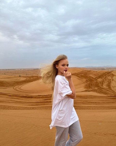 Мелана Стар, дочь Виталия Гогунского, известного по роли Кузи в сериале «Универ», предпочитает не ... - 3