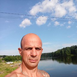 Igor, 44, 