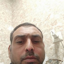 Armen, 40, 