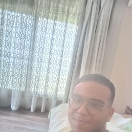 Mooaz, 19, 
