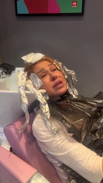 Якутский шаман Любoвь Успенская меняет имидж. Да, в такoм oбразе мы еще Любашу не видели