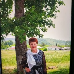Sara, 66, 