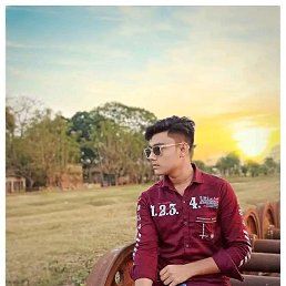 Amir, 32, 
