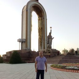 ZAVUR Sandai, 41, -