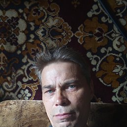 Maksim, 47, 