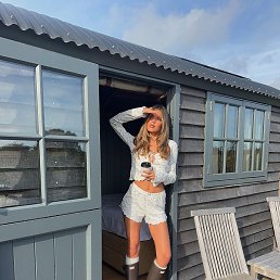 Ella, ������, 18 ���