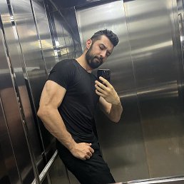 Hüseyin, 35, 