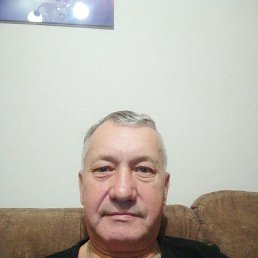 EDUARD, 61, 