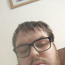 Tanguy, 24, 