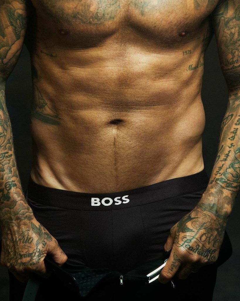      Hugo Boss. ,    49? - 3