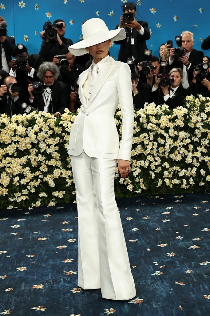 #metgala2025.      Met Gala!     Superfine: Tailoring Black ... - 4