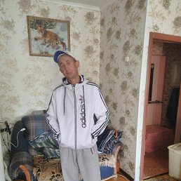 Sergei, 48, 