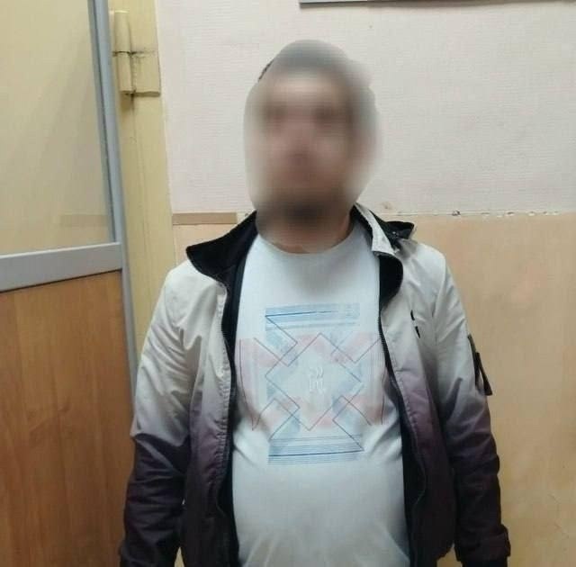 В Иванове таксист напал на пассажирку после низкой оценки и вырвал ей ноготь.В Иванове произошёл ...