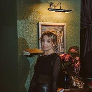 Victoria, 34 , 