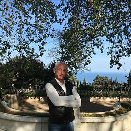 Alex, 59, 