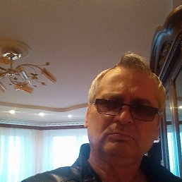 R�, �������