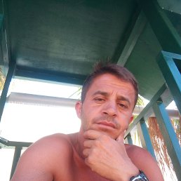 Nihat, 39, 