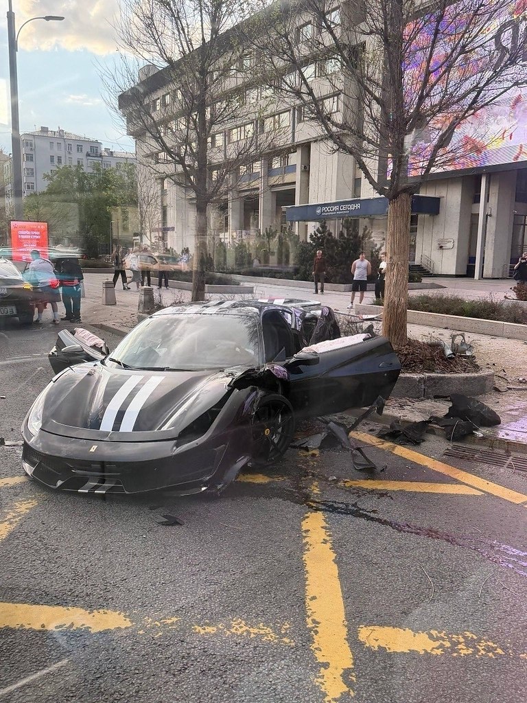 Navai ����� � ������������� ������������ � ������ ����� ����� ��������, �������� ���� Ferrari 488 ... - 3