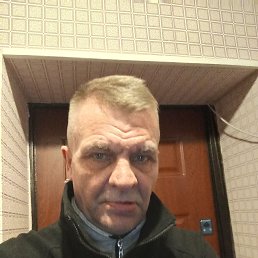 Andrey, 55, 