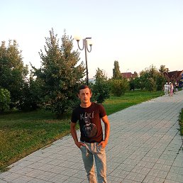 Xachik, 25, 