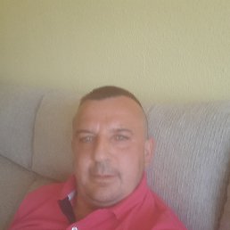 Alex, 43, 