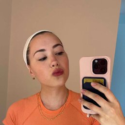 Eva Young, 32, 