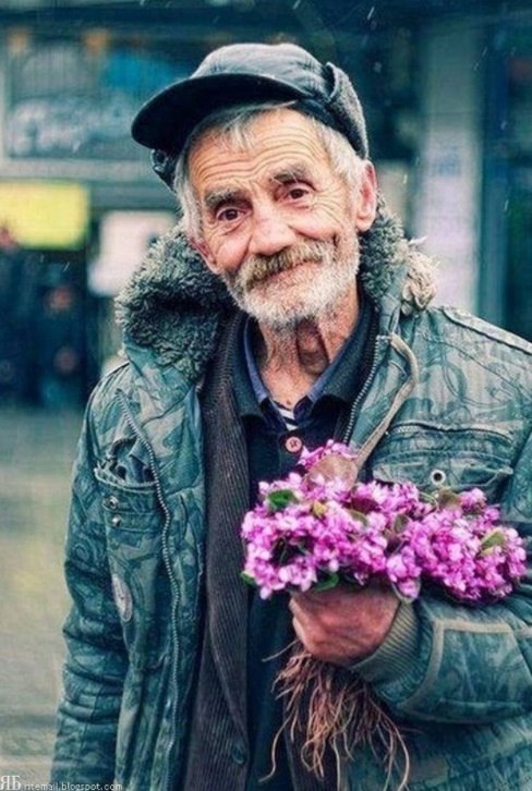 Внимание!!! Осторожно! Свирепствует вирус зла, Где судят других безбожно, Забыв про свои дела… Где ...