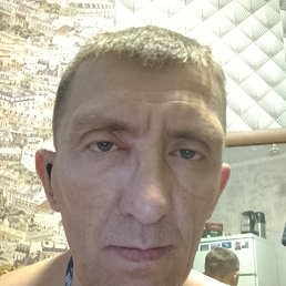 Максим, 44, Барнаул