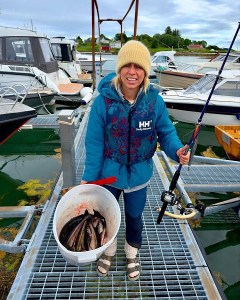 Завершившая карьеру Тириль Экхофф наслаждается летними днями. соцсети бывшей биатлонистки - 8