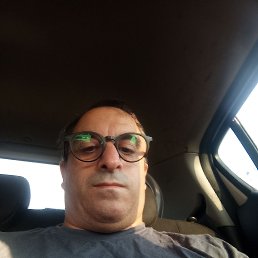 Giuseppe, 47, 