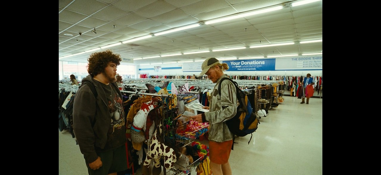 ������� / Bugonia, 2025.���. ������ ��������