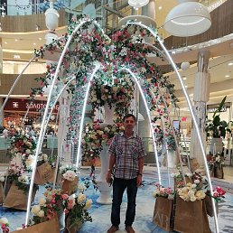 Gera, 60, 