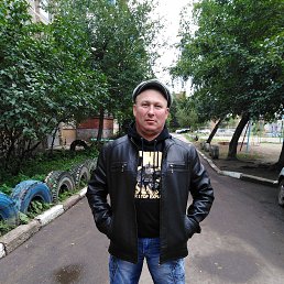 Dmitriy, 45, 