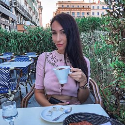 Alexandra, 34, 