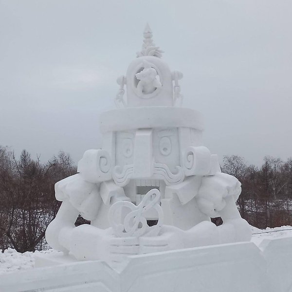 Потрясающие ледяные скульптуры от участников конкурса «Волшебный лёд Сибири». Поделиться новостью: ... - 8